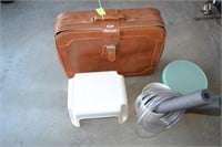 Rubbermaid Step Stool/Suitcase/Tupperware & more