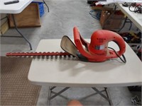 18" electric hedge trimmer