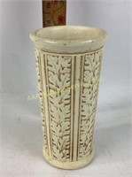 Weller Pottery Clinton Ivory Oak Leaf Vase