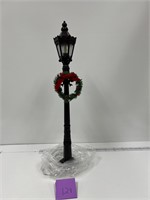 Christmas Wreath Street Light Decor