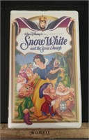 DISNEY VHS TAPE-SNOW WHITE & THE SEVEN DWARFS