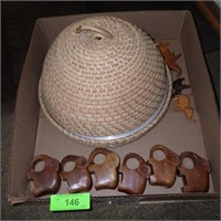 WOVEN RATTAN COVERED TRAY (BROKEN HANDLE), WOOD>>>