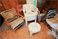 (4) Plastic Lawn Chairs & (3) Plastic Table, (3)