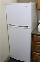 **HUDSON, WI** Whirlpool Refrigerator, Approx 24"x