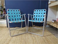 PAID OF VINTAGE LAWN CHAIRS