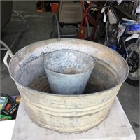 Vintage Galvanised Tub & Bucket