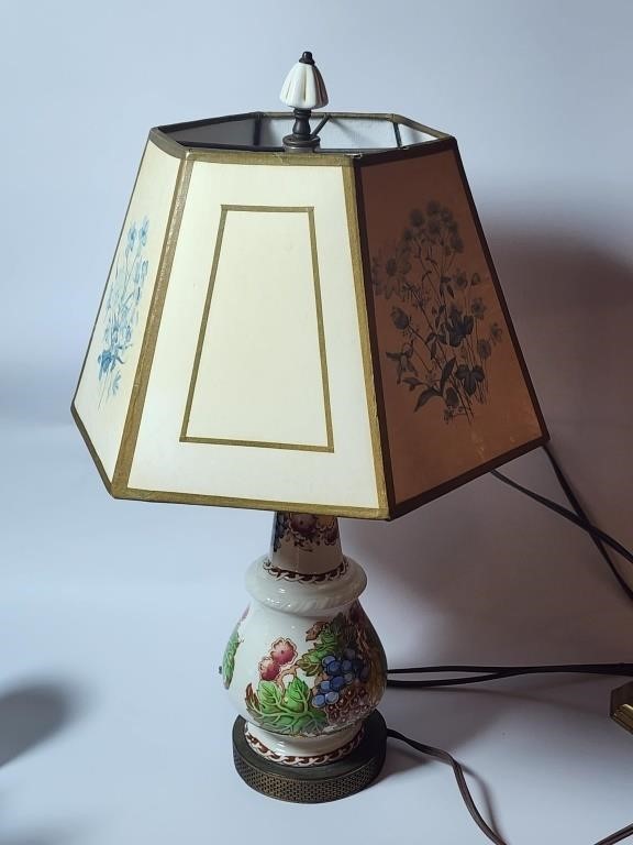 Vintage Table Lamp With Fruit Pattern