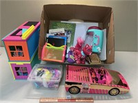 LARGE LOT OF CHILDRENS TOYS INCL CAR