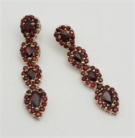PAIR OF STERLING GOLD TONED DANGLY GARNET