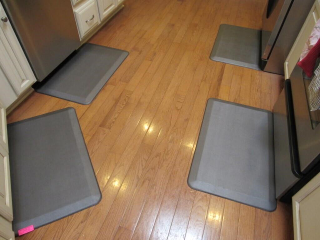 4 Anti-Fatigue Floor Mats, Ea Approx 20" x 30"