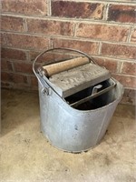 Vintage deluxe Mop Bucket