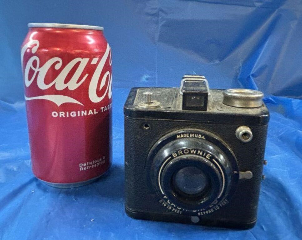 Vintage U.S.A. Made Brownie Camera Flash Six-20