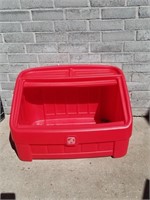 Step 2 Kids Red 2 in 1 Toy Box, plastic,