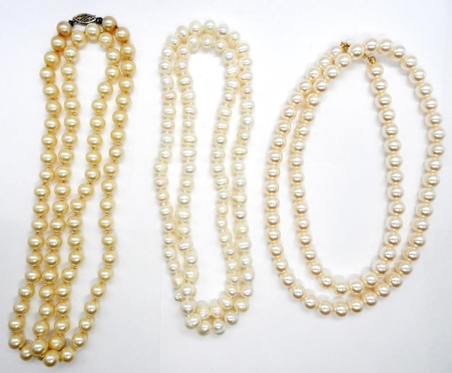 June 4, 2024 - Vintage Fashion and Costume Jewelry