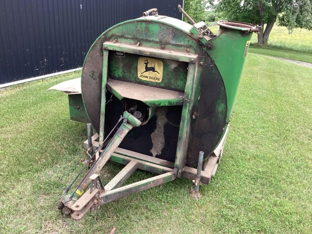 Offsite JD Forage blower