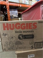 Size 5 120ct Huggies Little Movers Baby Diapers