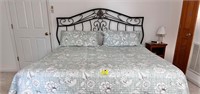 King Size Bed w/ Dressing