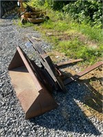 Used Mini Quick Attack Pallet Forks & Bucket