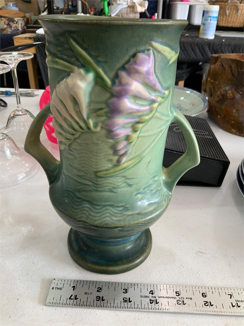 Roseville USA 123-9 vase