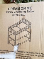 DREAM ON ME EMILY CHANGING TABLE