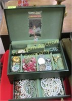 JEWELRY BOX WITH CONTENTS, COINS