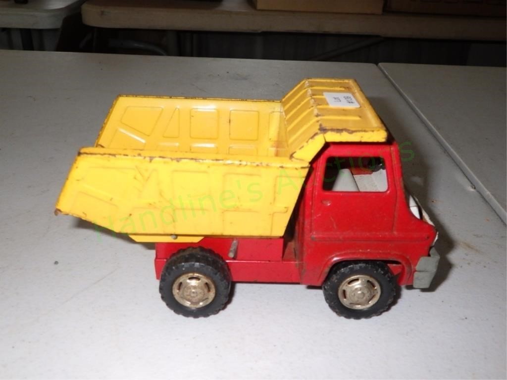 Marx Pressed Steel Red/Yellow Dump Truck