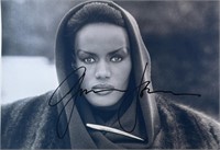 Autograph COA Grace Jones Photo