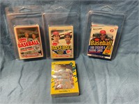 4 packs sealed  baseball cards 3 fleer/ 1 classic