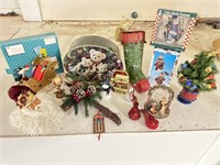 Miscellaneous Christmas decor