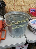 10 inch galvanized pail planter