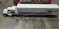 Ford New Holland tractor trailer 1/64 scale, Don