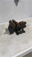 Colombian 4 1/2” Vise