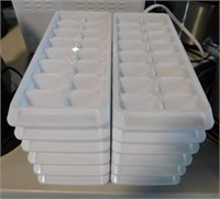 12 Rubbermaid ice cube trays - New ice scraper mit