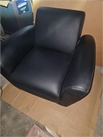 NEW BLACK LEATHER CHAIR