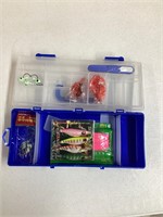 Tackle box with tackle