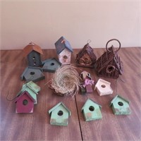 Birdhouse Décor