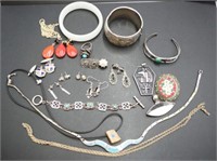 Silver and costume jewellery group
