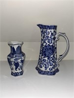 Vtg Chinoiserie Blue & White Vase & Pitcher