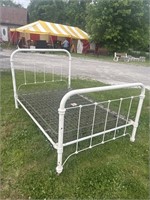 Vintage White Metal Bed