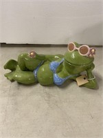 Country Creations porcelain frog enjoying the
