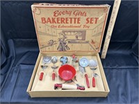 Antique Every Girl’s Bakerette set in the
