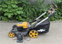 Mowox 28 V electric lawnmowe 
Tested good