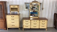 Kroehler 3 pc Bedroom Suit Chest Of Drawers,