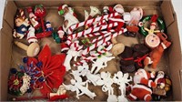 ASSORTED LOT OF CHRISTMAS ORNAMENTS