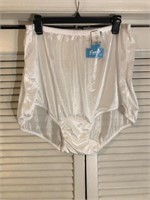 VINTAGE NOS CAROLE NYLON PANTIES SIZE 13