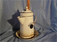 Enamel coffee pot made into bird house