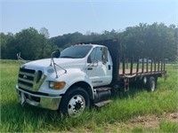 2009 Ford F750 Stakebody (INOP)