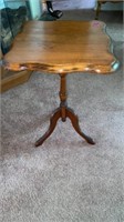 Pedestal table with drop down top