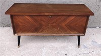 Lane Cedar Chest w/ Tray