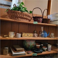 B261 Vintage household, Baskets & indoor planters